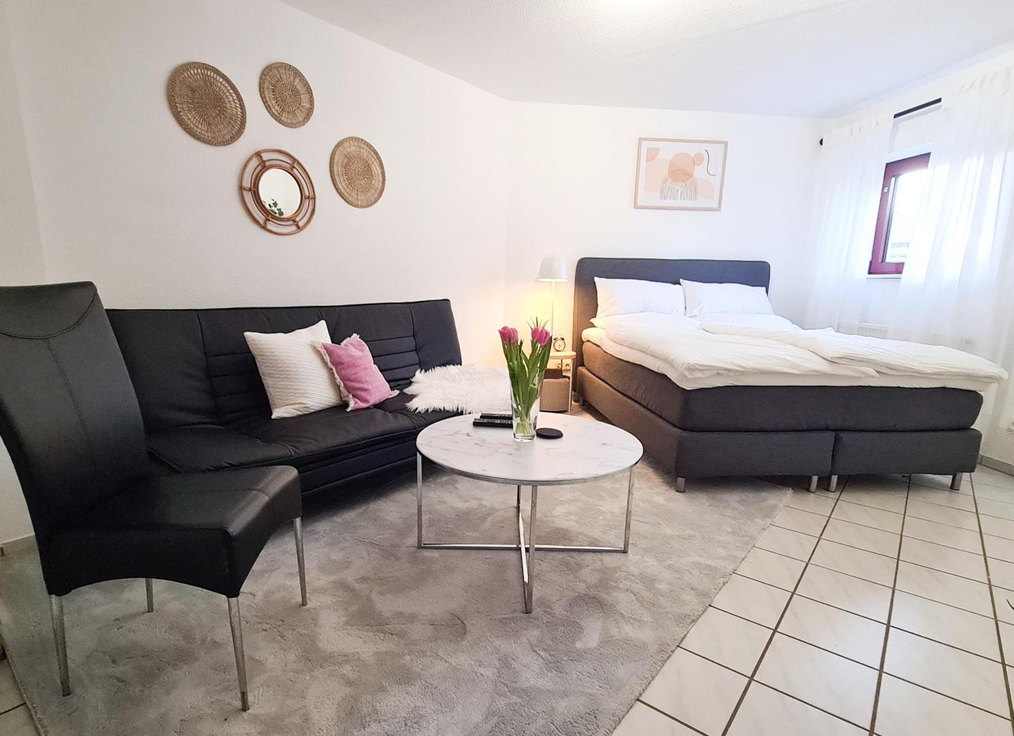 Ferienwohnung Rote Tuer - Landleben Pur! Kirchhain Bagian luar foto