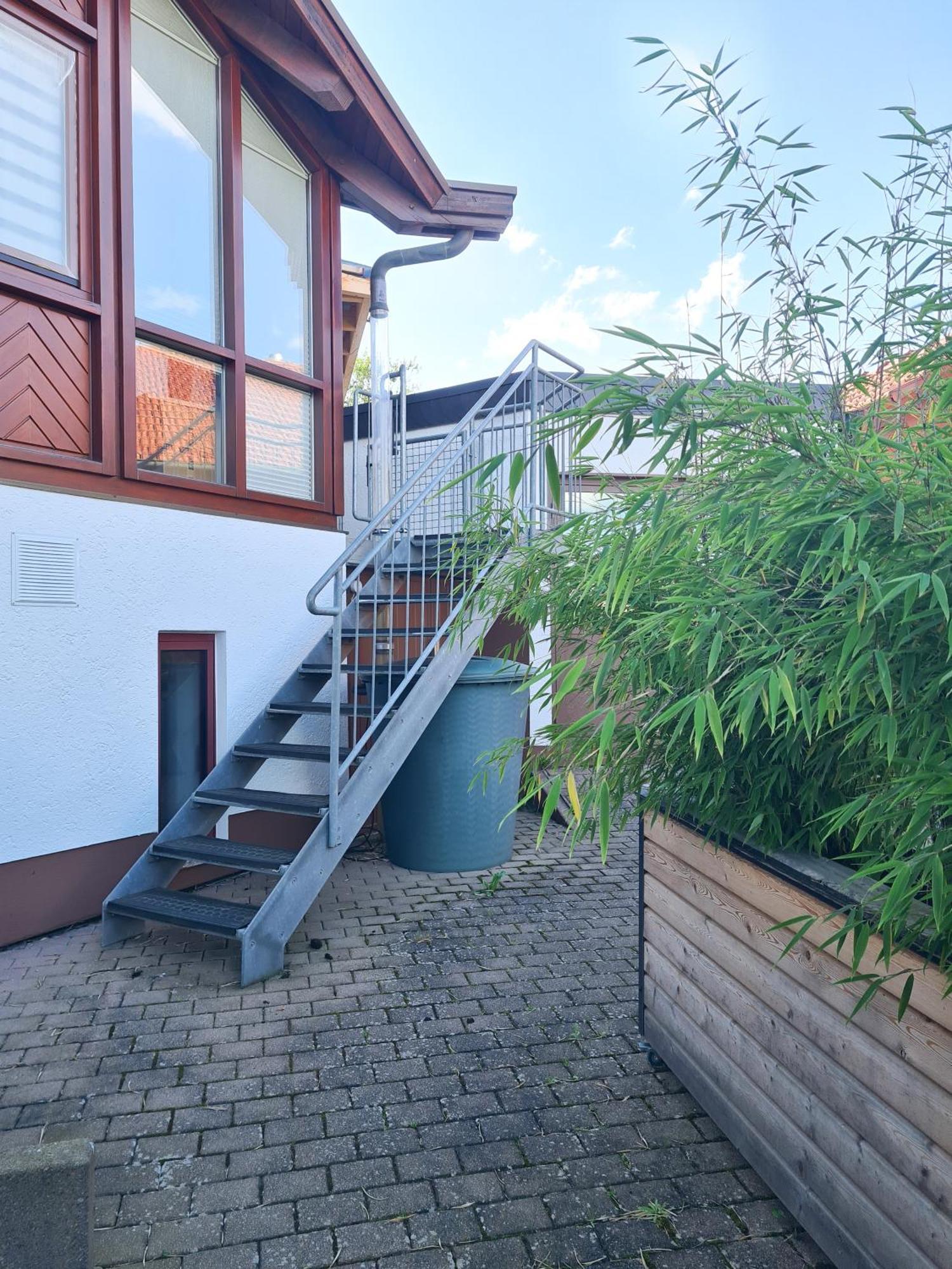 Ferienwohnung Rote Tuer - Landleben Pur! Kirchhain Bagian luar foto